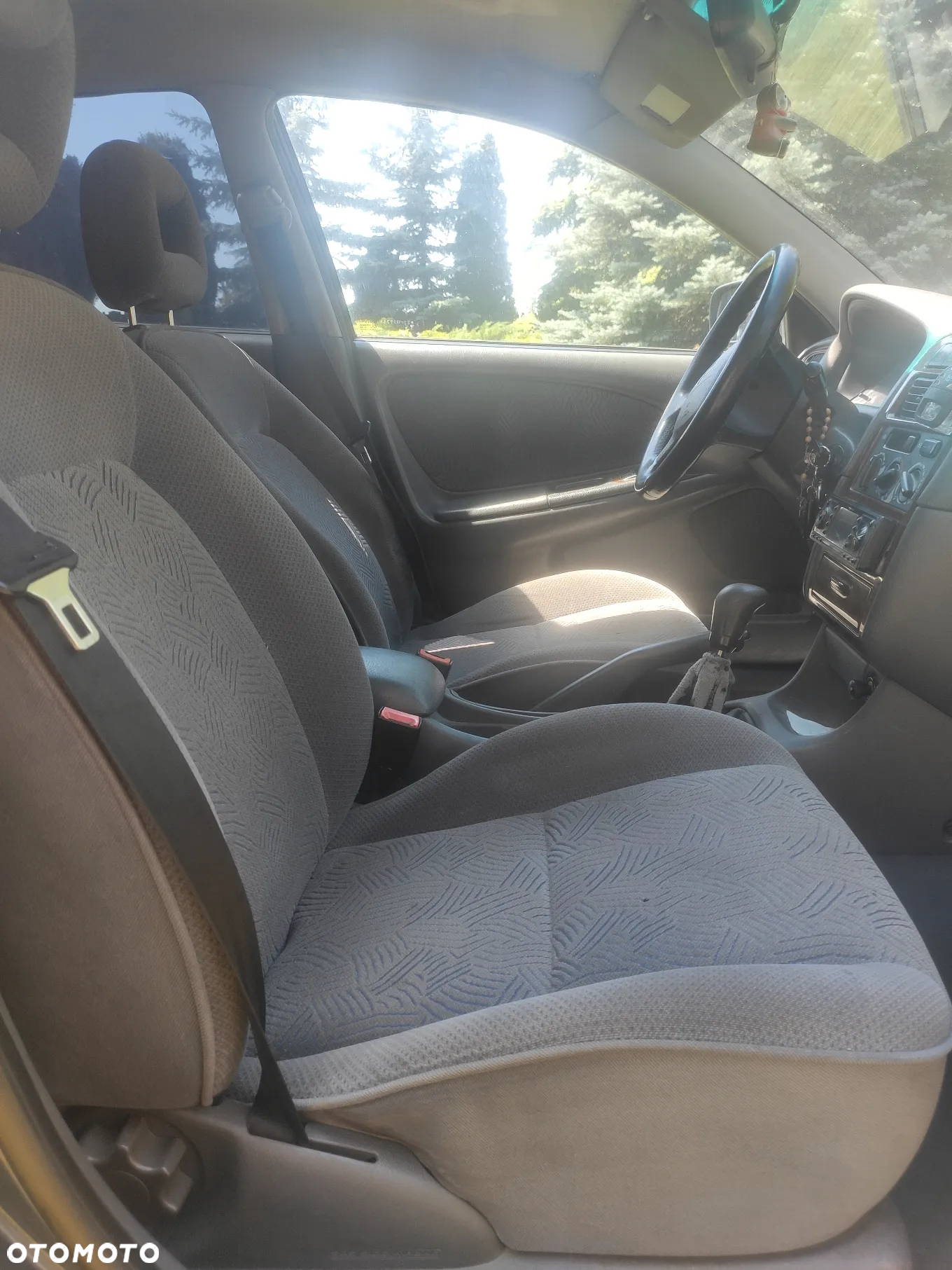 Toyota Avensis 2.0 Sol - 8