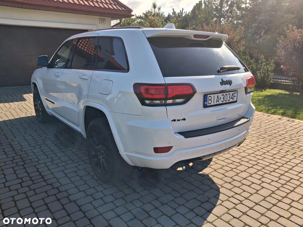 Jeep Grand Cherokee - 4