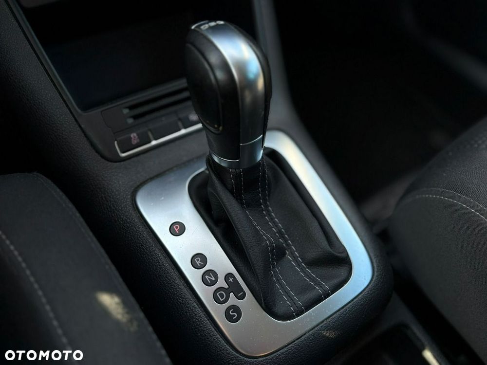 Volkswagen Golf Plus - 16