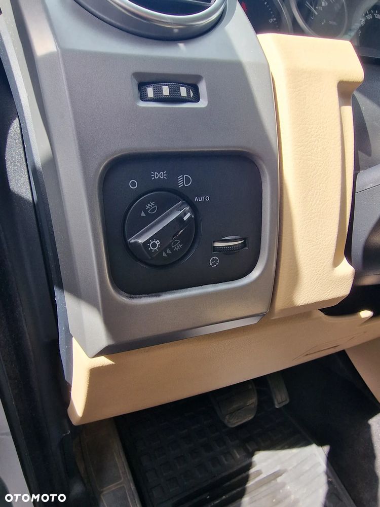 Land Rover Discovery TD V6 SE - 20