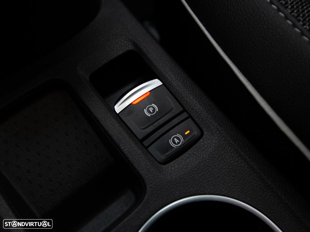 Renault Captur 1.0 TCe Techno Bi-Fuel - 17