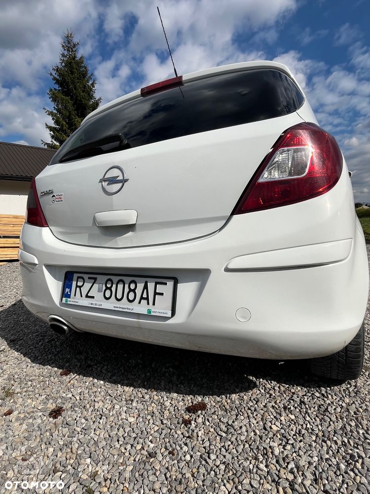 Opel Corsa 1.4 16V Enjoy - 24
