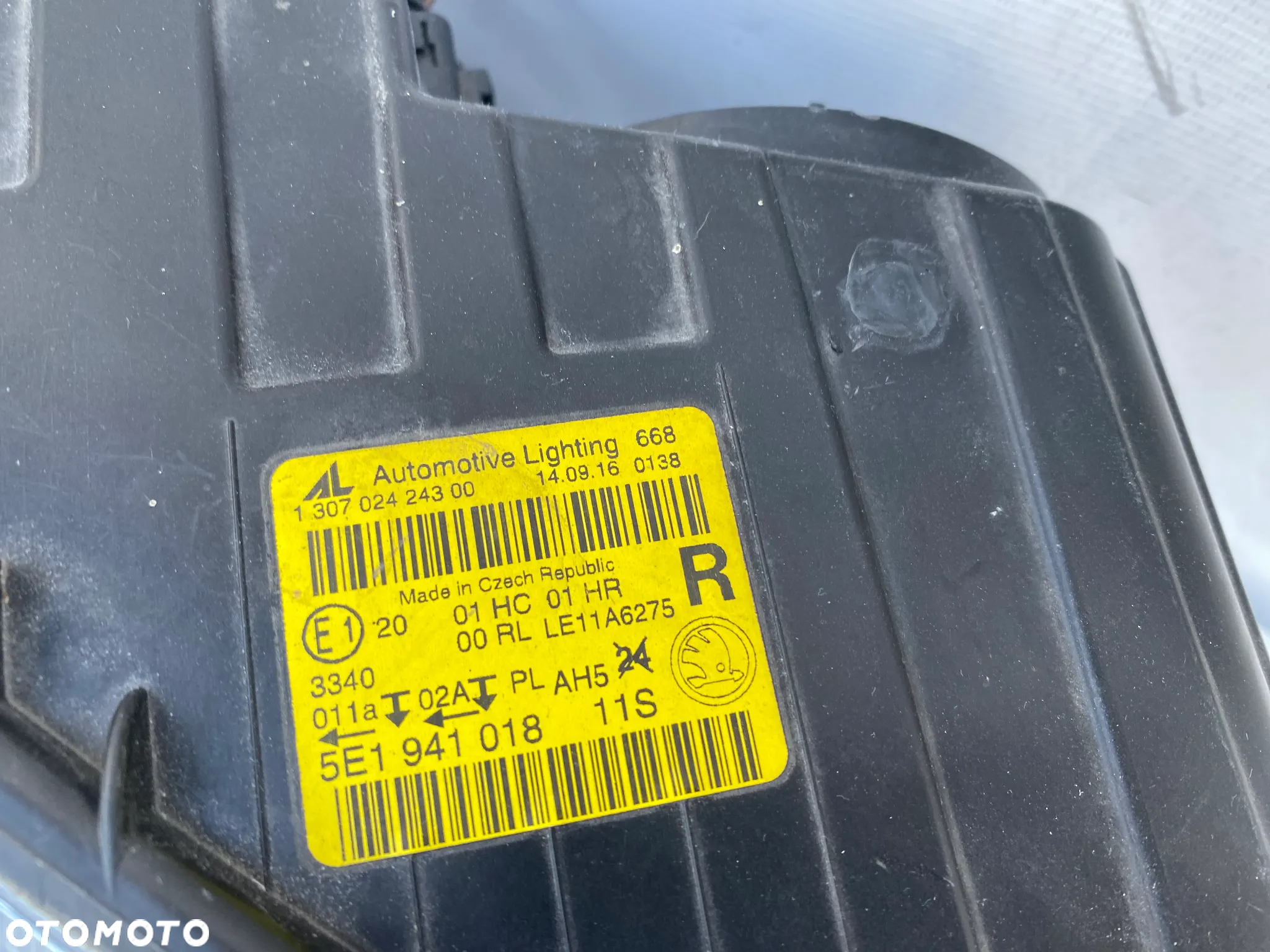 lampa skoda octavia III zwykła prawa eu cała - 4