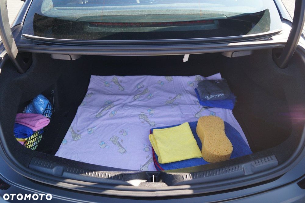 Mercedes-Benz Klasa E - 14