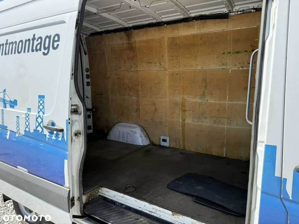 Mercedes-Benz Sprinter - 18