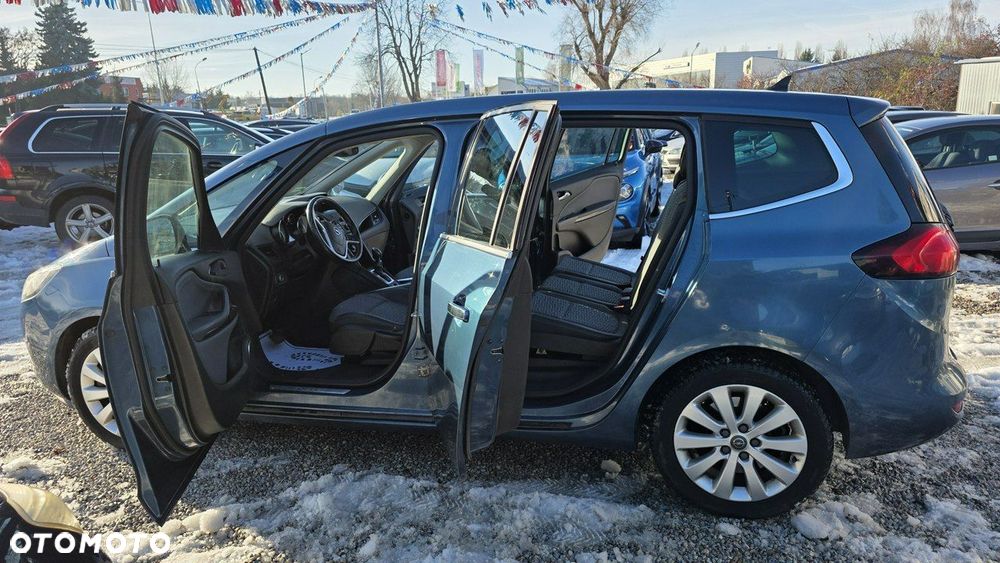 Opel Zafira - 24