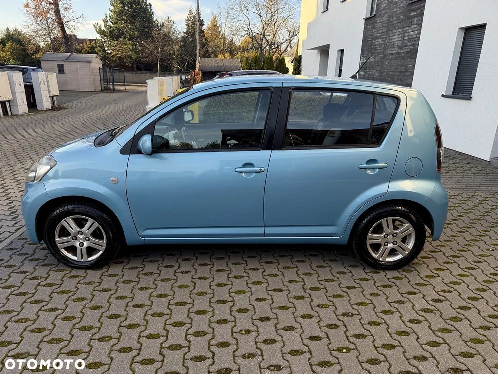 Daihatsu Sirion 1.3 - 9