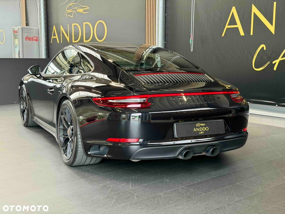Porsche 911 Carrera 4 GTS PDK - 10