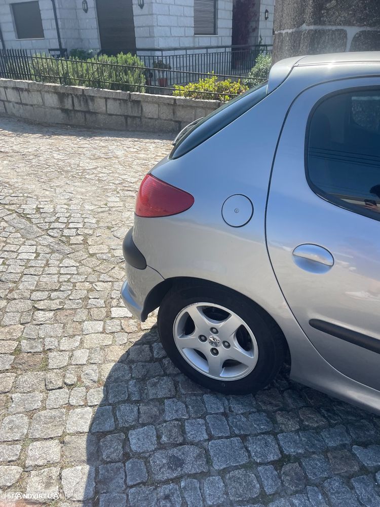 Peugeot 206 1.1 Color Line - 7