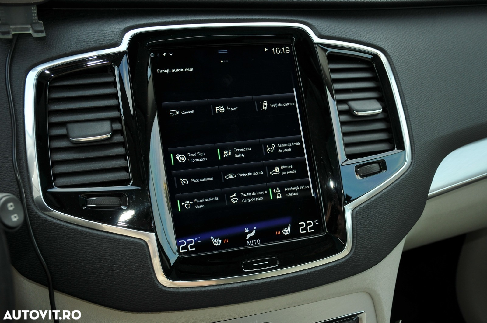 Volvo XC 90 - 24