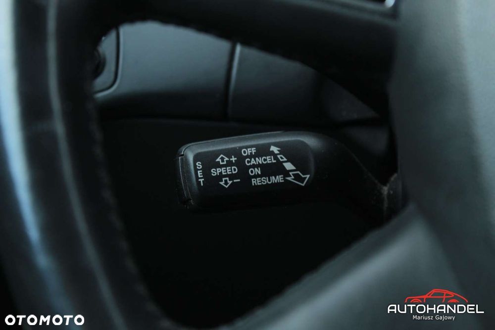 Audi A4 Limousine - 10