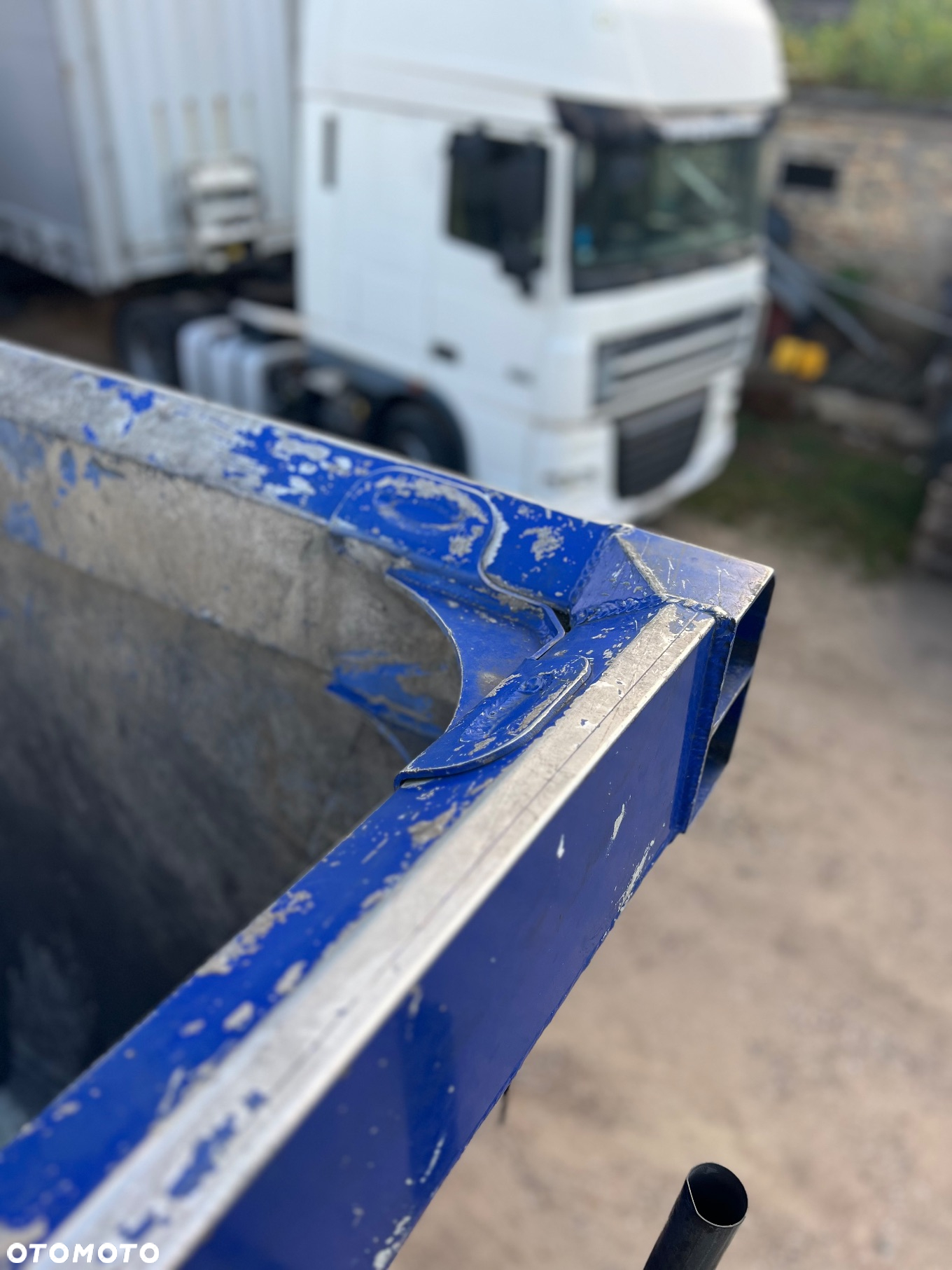 Schmitz Cargobull 30m3 / PODNOSZONA OŚ / OSIE SAF / 2011 ROK !! - 30