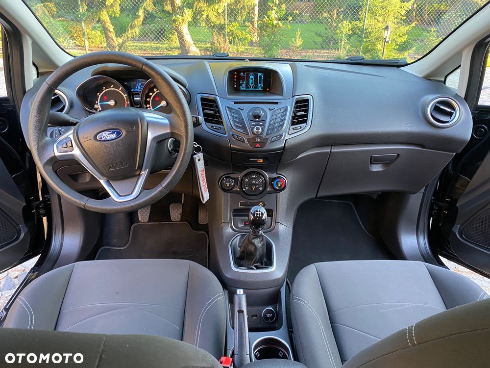 Ford Fiesta 1.25 Titanium EU5 - 13