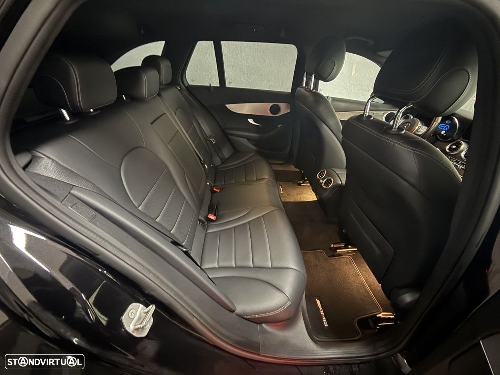 Mercedes-Benz C 300 de AMG Line - 10