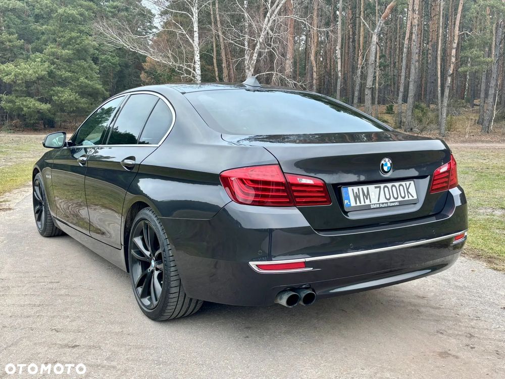 BMW Seria 5 530d xDrive Luxury Line - 7