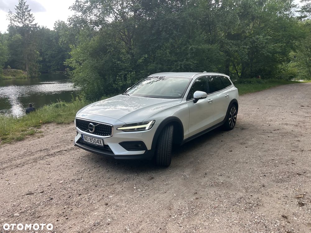 Volvo V60 D4 AWD Momentum Pro - 3