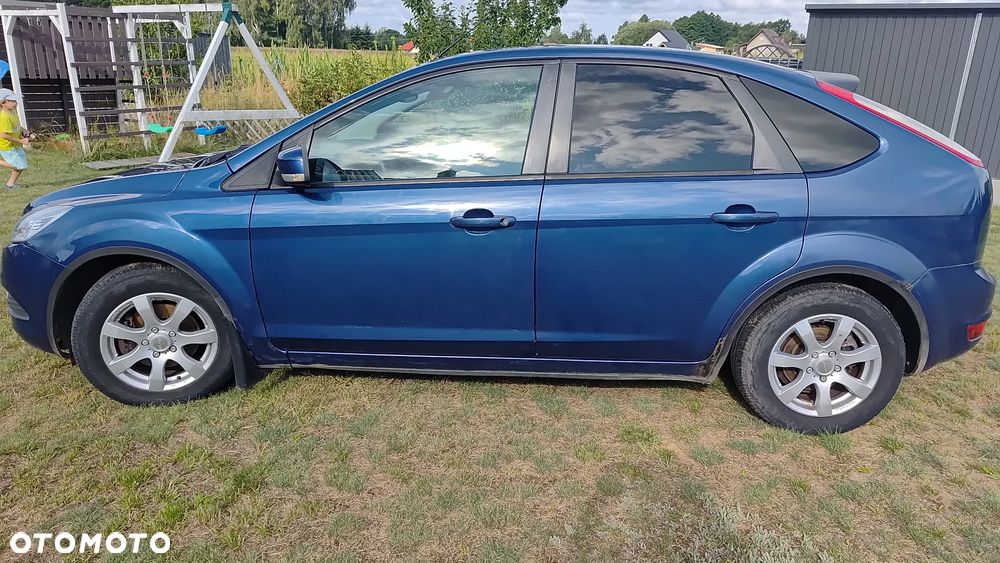 Ford Focus 1.6 Trend + - 3