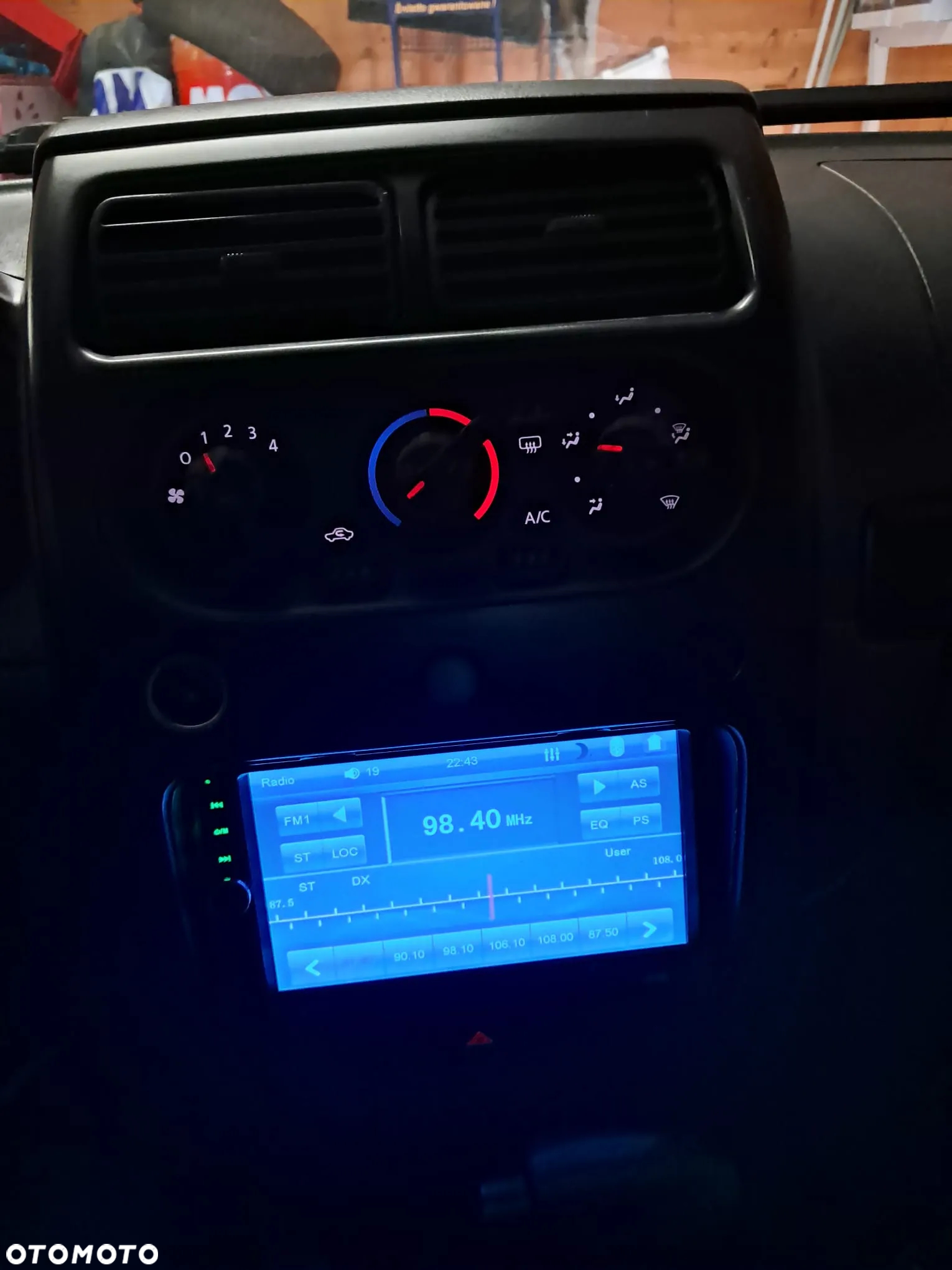 Nissan Xterra 3.3 V6 SE - 9
