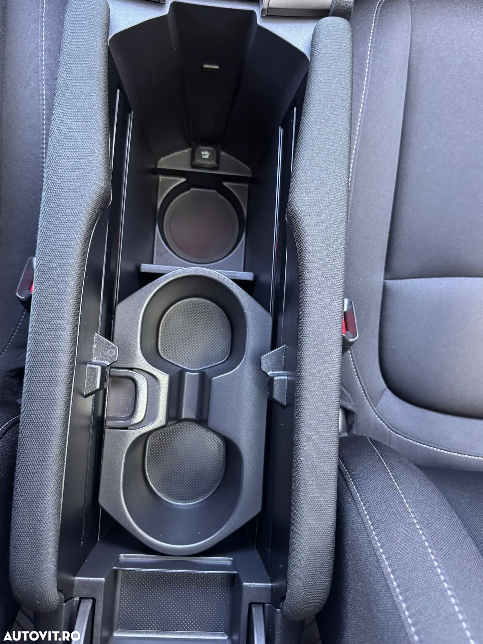 Honda Civic 1.5 VTEC Turbo Sport Plus - 25