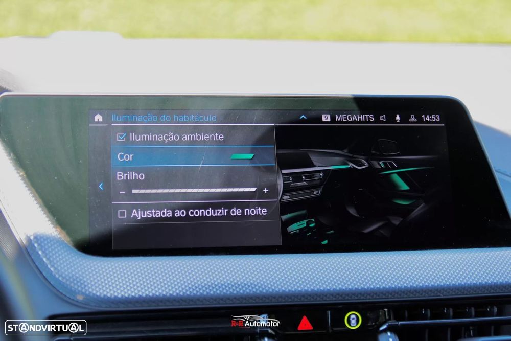 BMW 118 i Pack Desportivo M Auto - 29