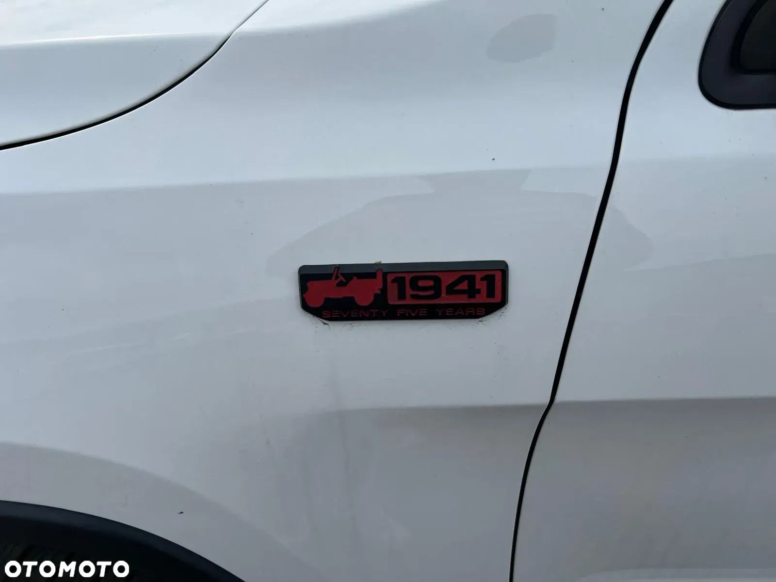 Jeep Grand Cherokee - 12