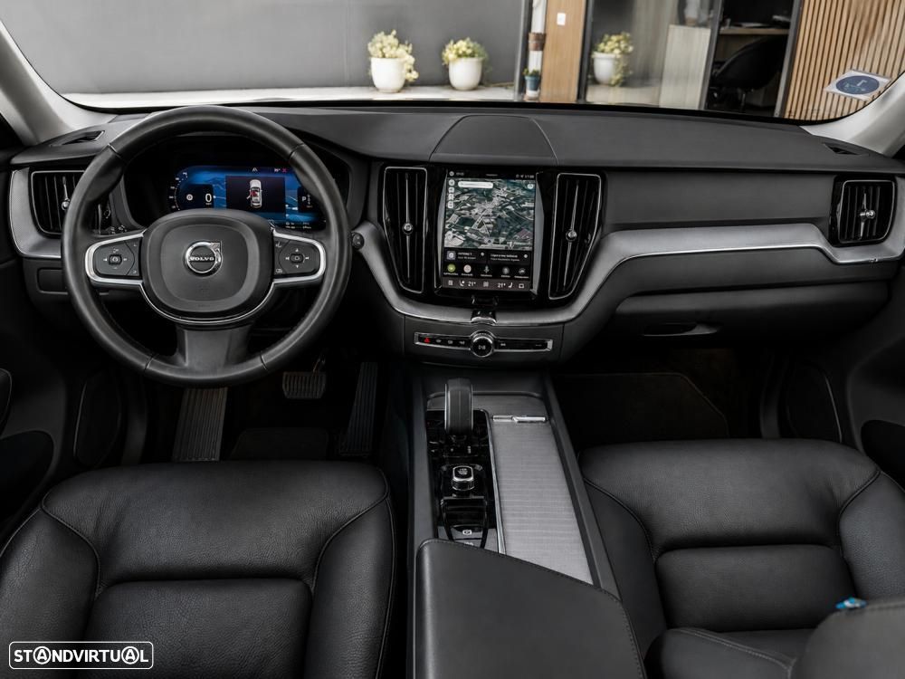 Volvo XC 60 T6 AWD Recharge Plus Dark - 6