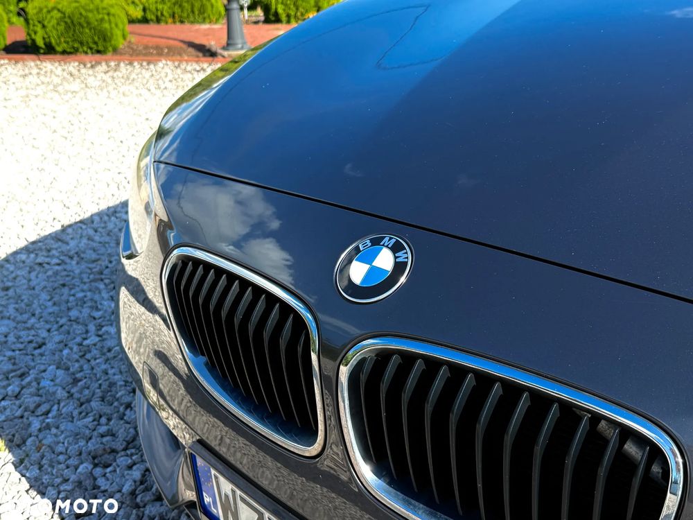 BMW Seria 1 120d Sport Line - 4
