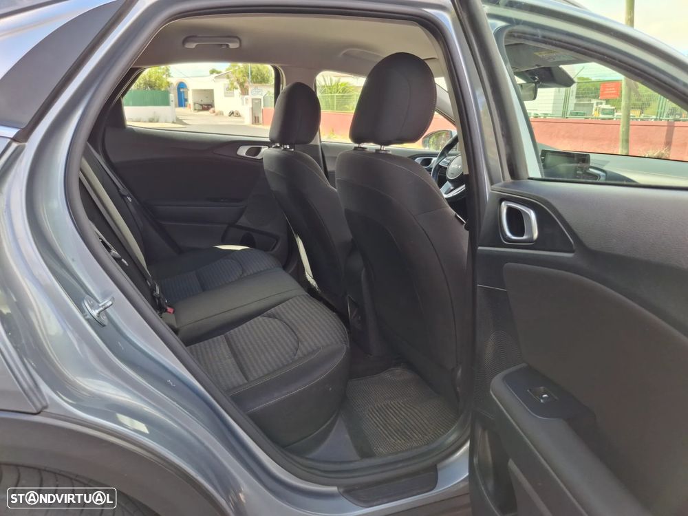 Kia XCeed 1.0 T-GDI Dynamic - 14