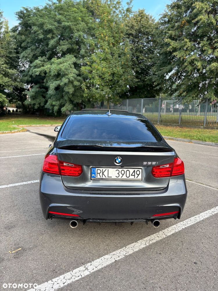 BMW Seria 3 335i - 5