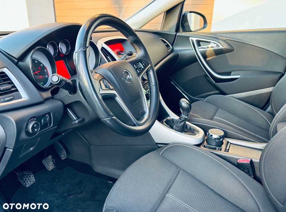 Opel Astra - 11
