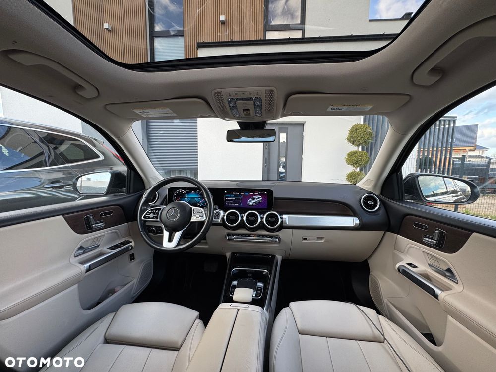 Mercedes-Benz GLB - 2
