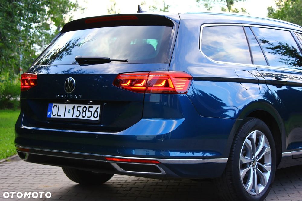 Volkswagen Passat 2.0 TDI SCR DSG Elegance - 12