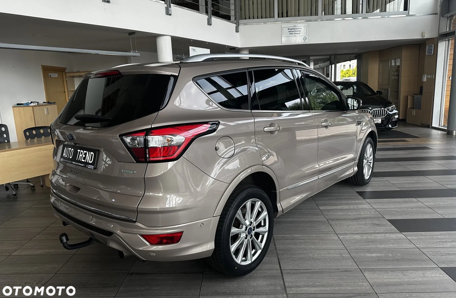 Ford Kuga 1.5 EcoBoost 4x4 Vignale - 4