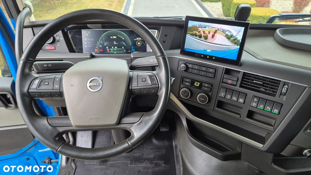 Volvo VOLVO///FH///500///2023/// GLOBETROTTER///XXL///JEDYNE  212 TYŚ KM///KLIMATYZACJA POSTOJOWA///HYDRAULIKA/// ALUFELGI///ZABUDOWY  MIĘDZYOSIOWE///KAMERA/// FULL LED///VIRTUAL COCPIT/// PERFEKCYJNY STAN - 26