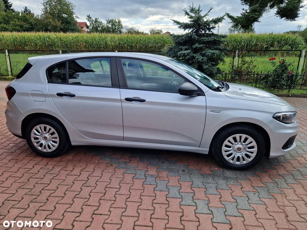 Fiat Tipo 1.4 T-Jet 16v Easy - 37