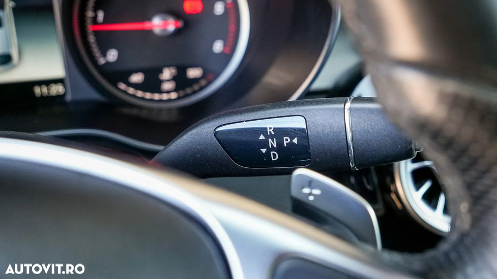 Mercedes-Benz GLC - 18