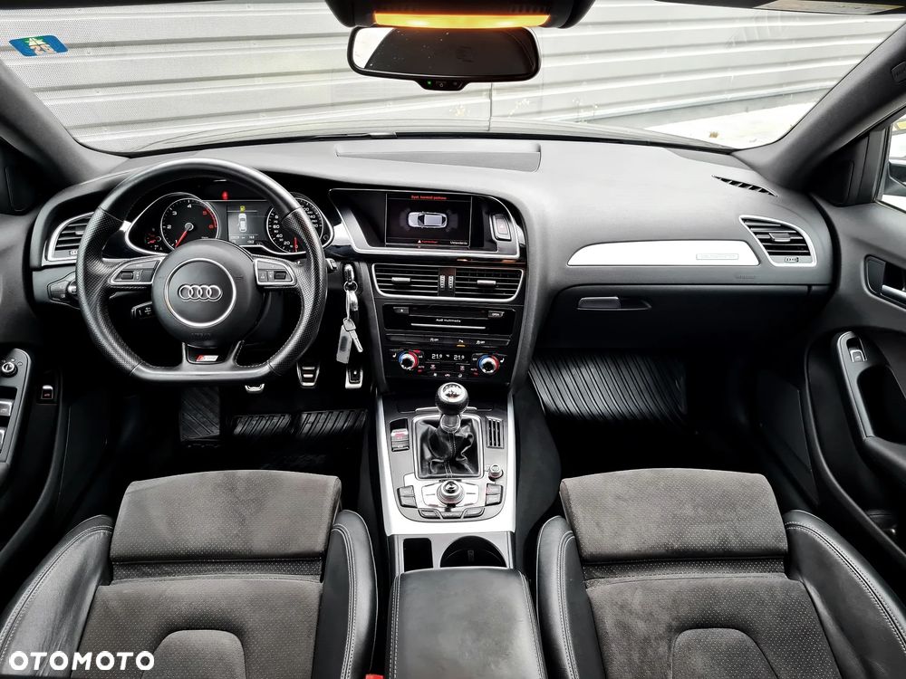 Audi A4 Avant 2.0 TDI DPF clean diesel quattro S line Sportpaket - 4