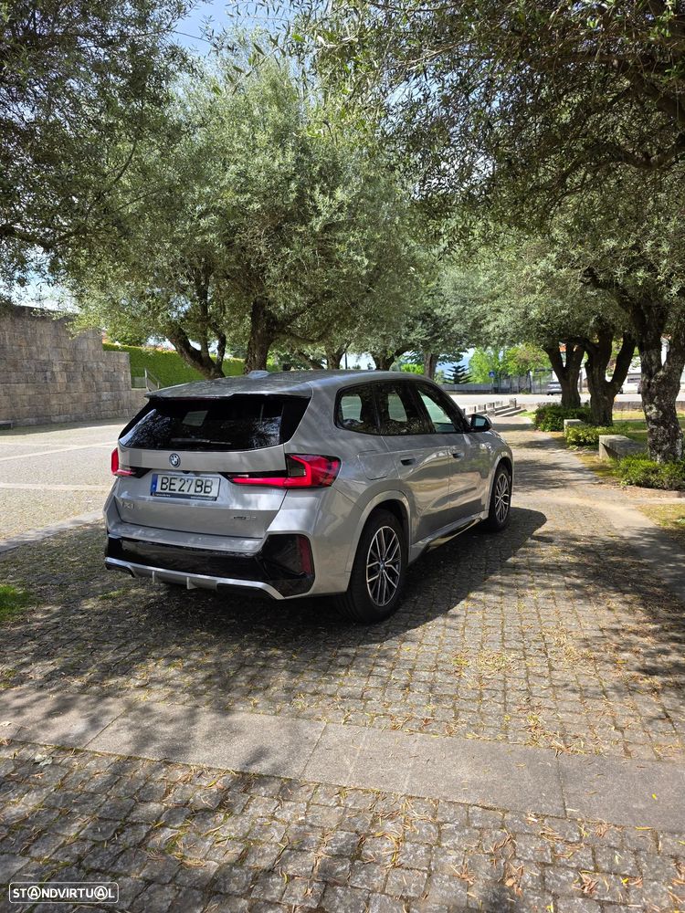 BMW iX1 xDrive30 Pack Desportivo M - 5