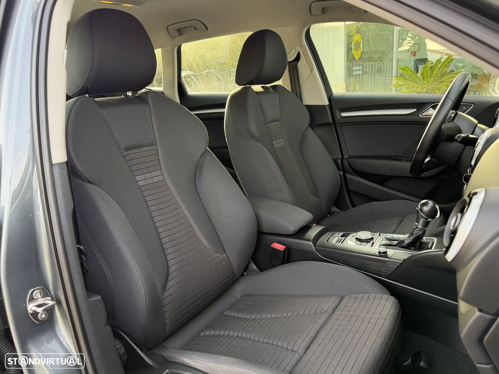 Audi A3 Sportback 1.6 TDI (clean diesel) S tronic Attraction - 11