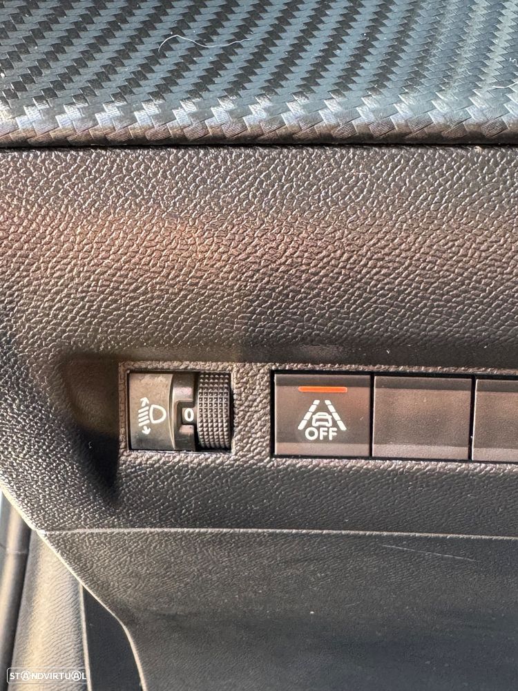 Peugeot 208 1.2 PureTech Active - 13