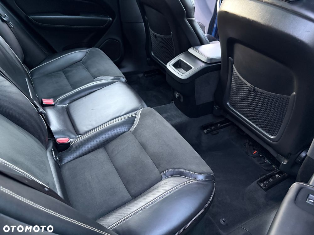 Volvo XC 60 D4 AWD RDesign - 14