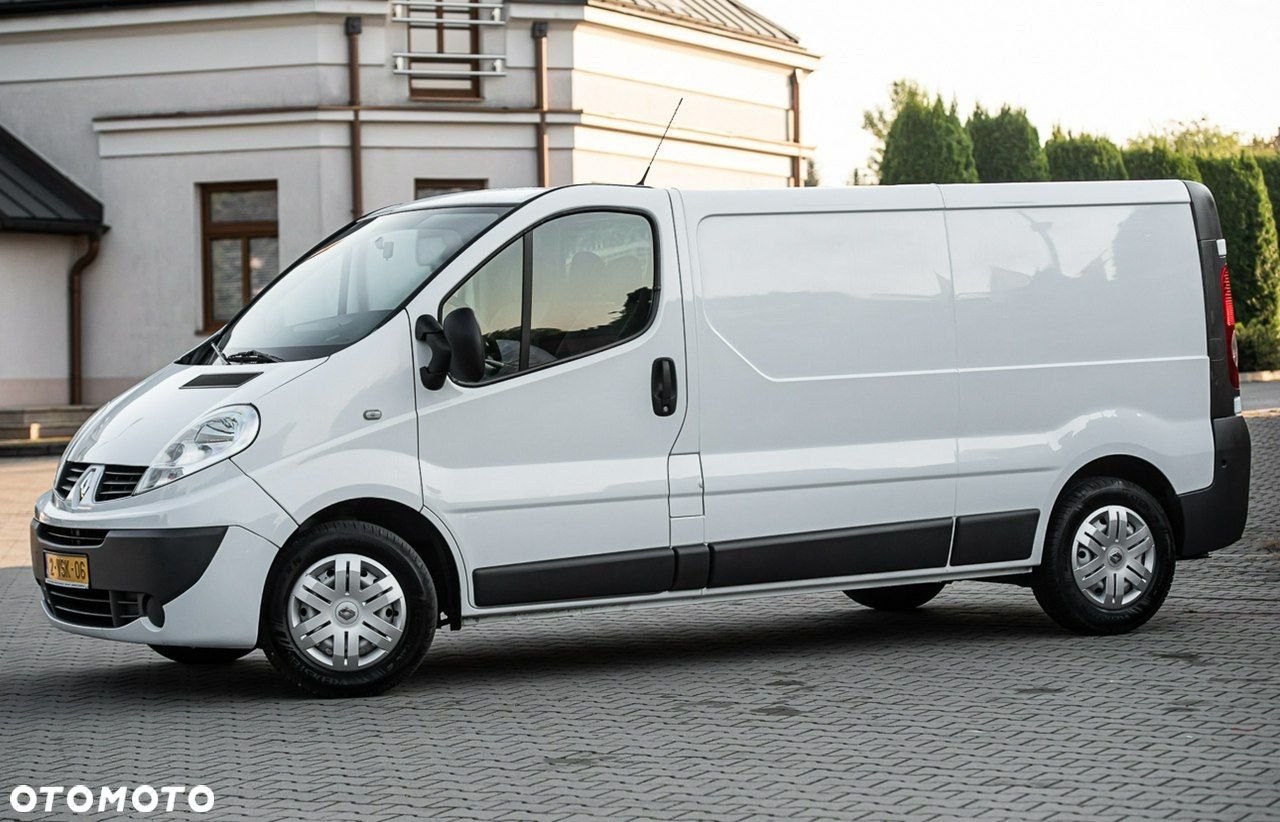 Renault Trafic - 11