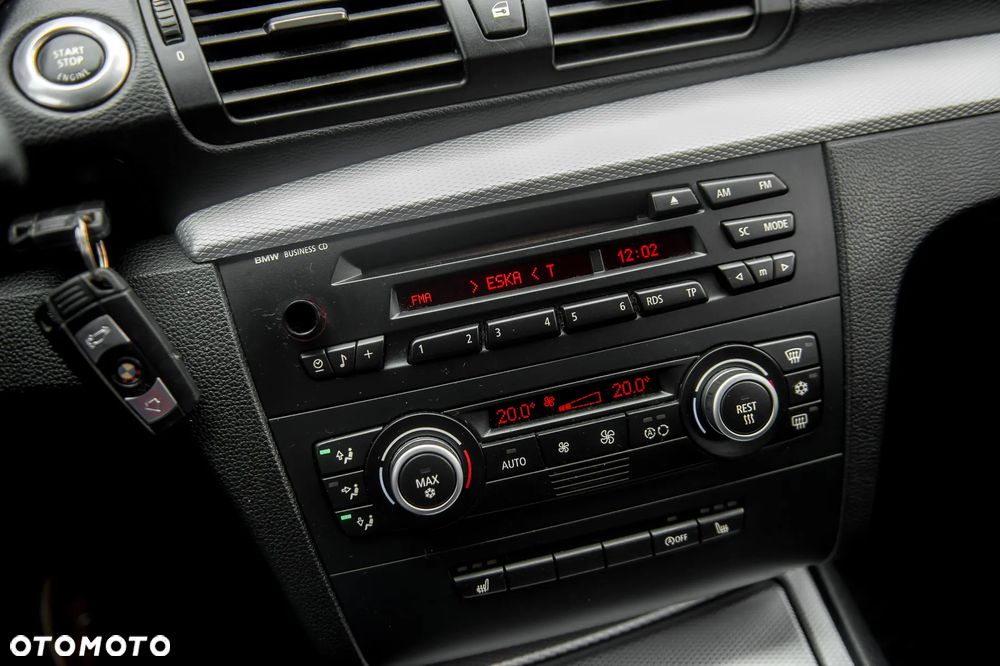 BMW Seria 1 118d Sport Line - 26