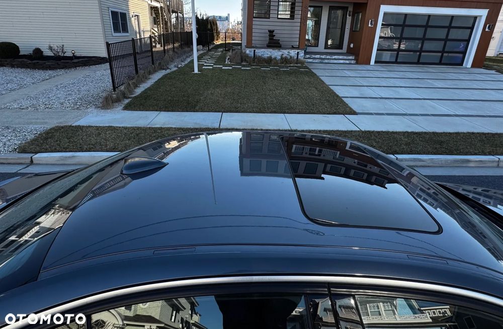 BMW Seria 3 330i xDrive Edition Luxury Line Purity - 13