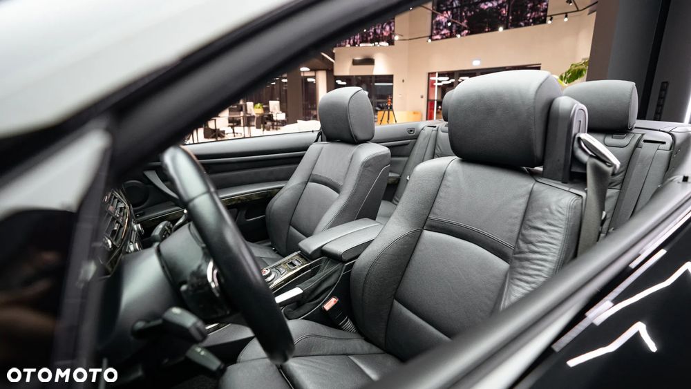 BMW Seria 3 335i Coupe M Sport Edition - 32