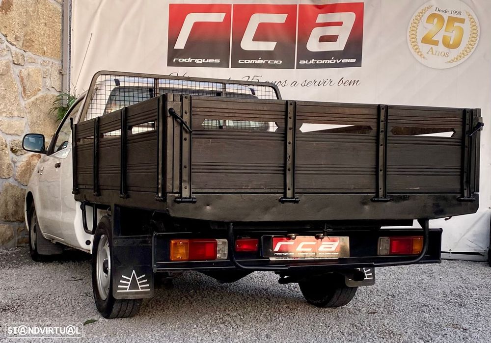 Toyota Hilux 2.5 D-4D 2WD CE PM+AC - 25