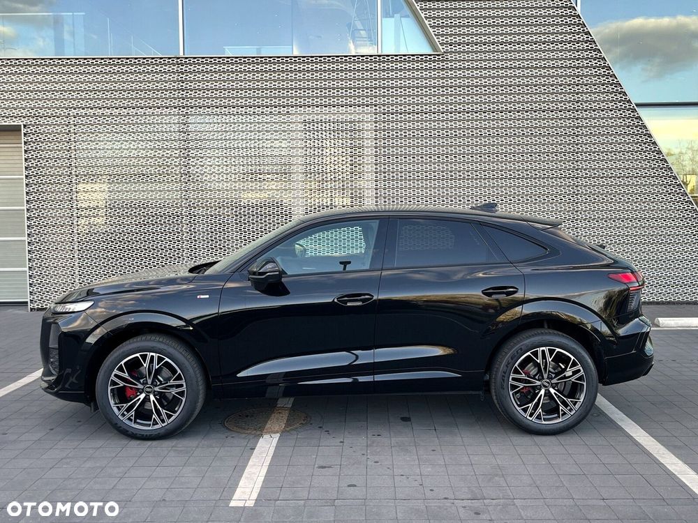 Audi Q3 Sportback - 8