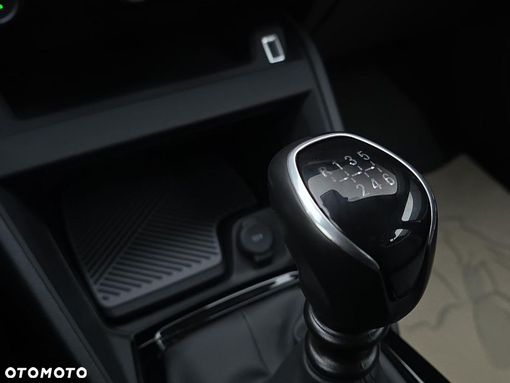 Citroën C4 1.2 PureTech Feel S&S - 23