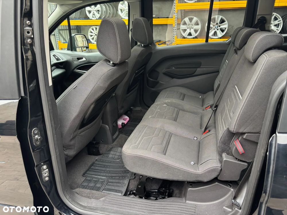 Ford Tourneo Connect 1.5 TDCi Start-Stop Titanium - 22