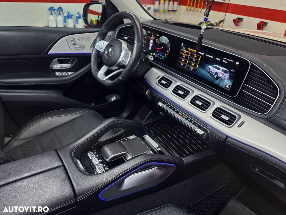 Mercedes-Benz GLS - 31